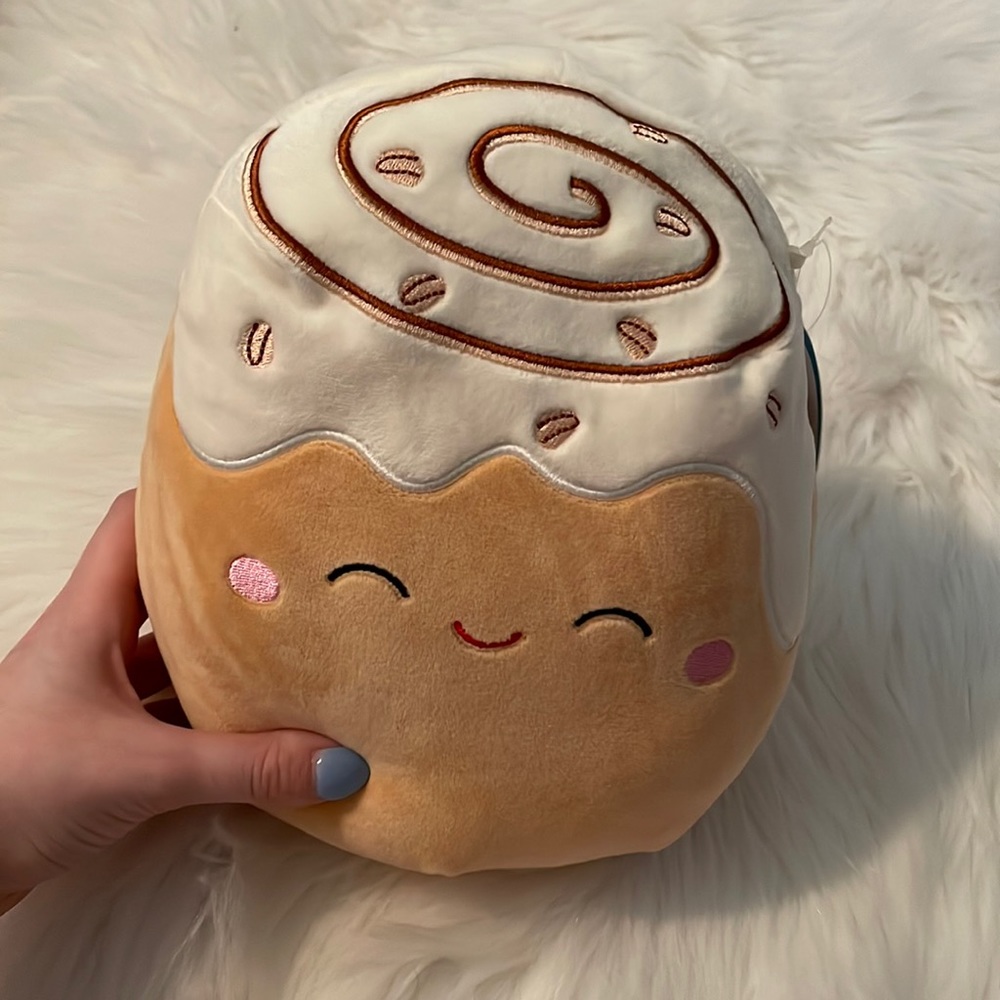 CHANEL THE CINNABON SQUISHMALLOW 8” NWT